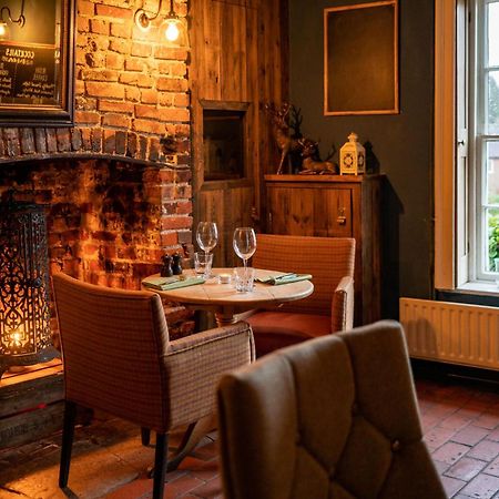 The Royal Oak Inn Chichester Exteriér fotografie