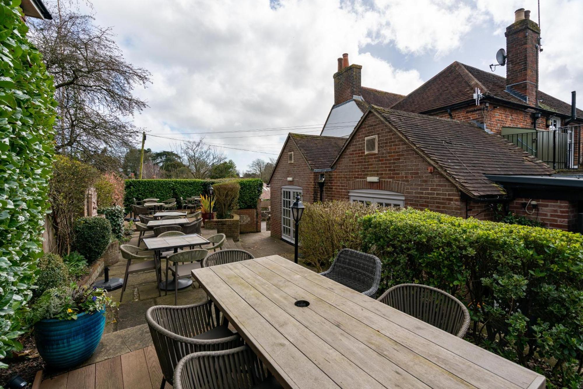 The Royal Oak Inn Chichester Exteriér fotografie